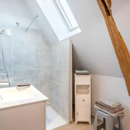 De Maya 60680 Lägenhet